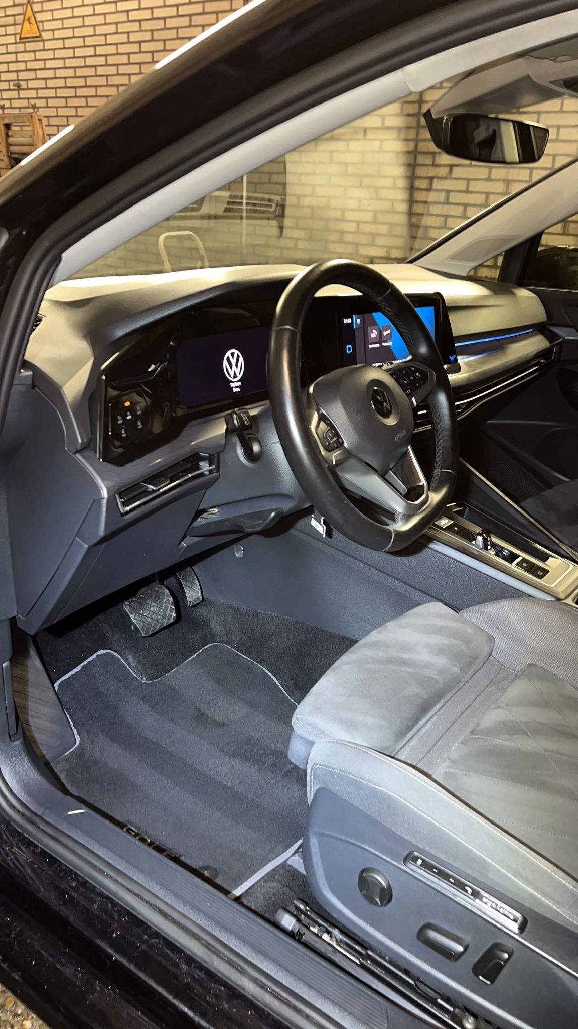 WhatsApp Image 2025-12-09 at 9.17.51 AM